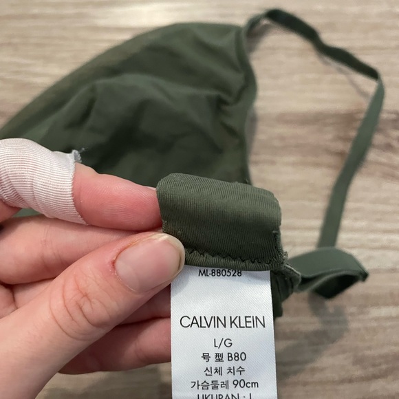 Calvin Klein lace bra - Picture 2 of 3